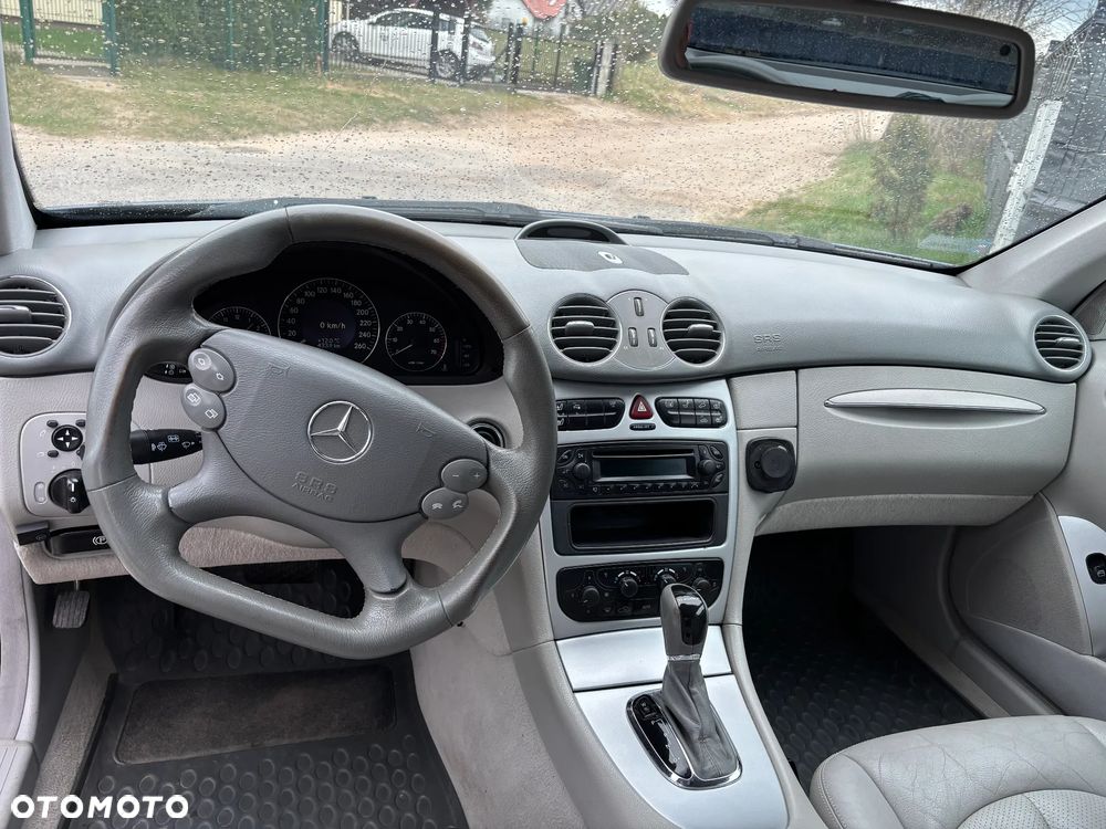 Mercedes-Benz CLK - 13