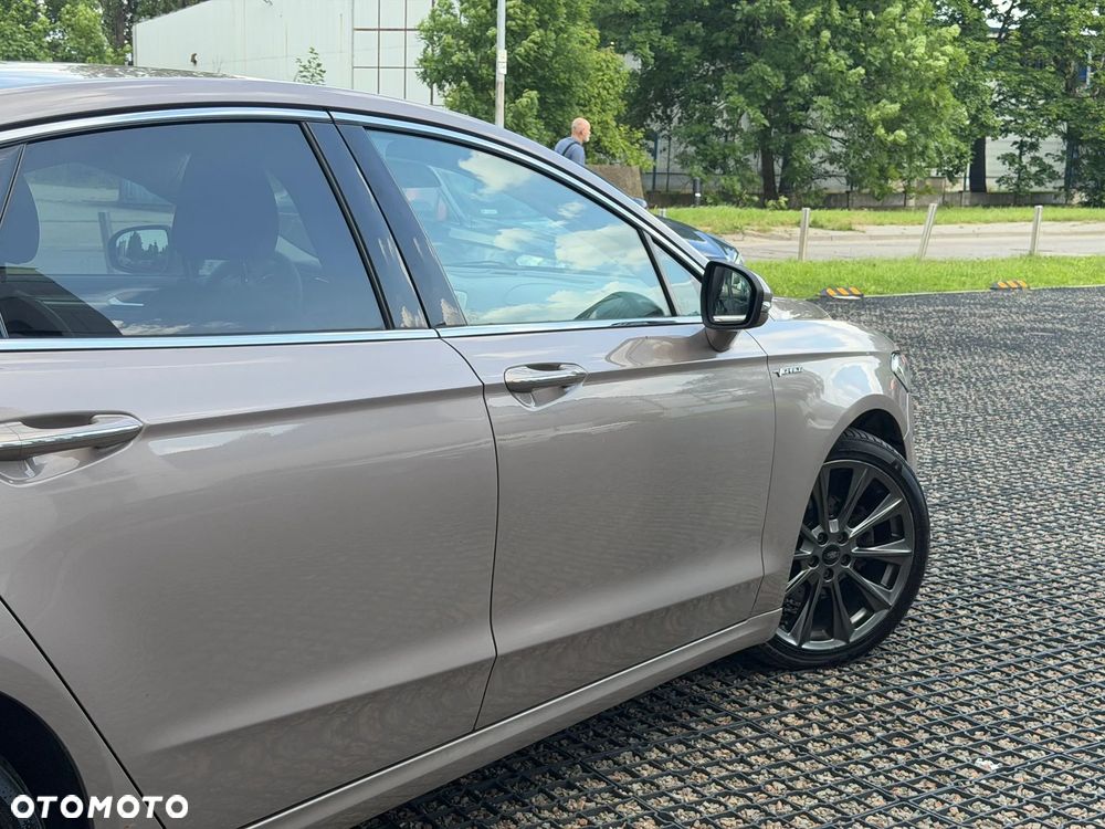 Ford Mondeo Vignale 2.0 TDCi PowerShift - 9