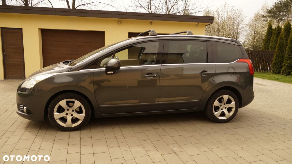 Peugeot 5008 1.6 HDi Premium - 2