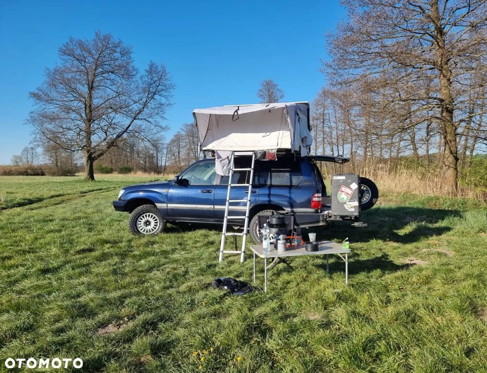 Toyota Land Cruiser 4.7 V8 - 12