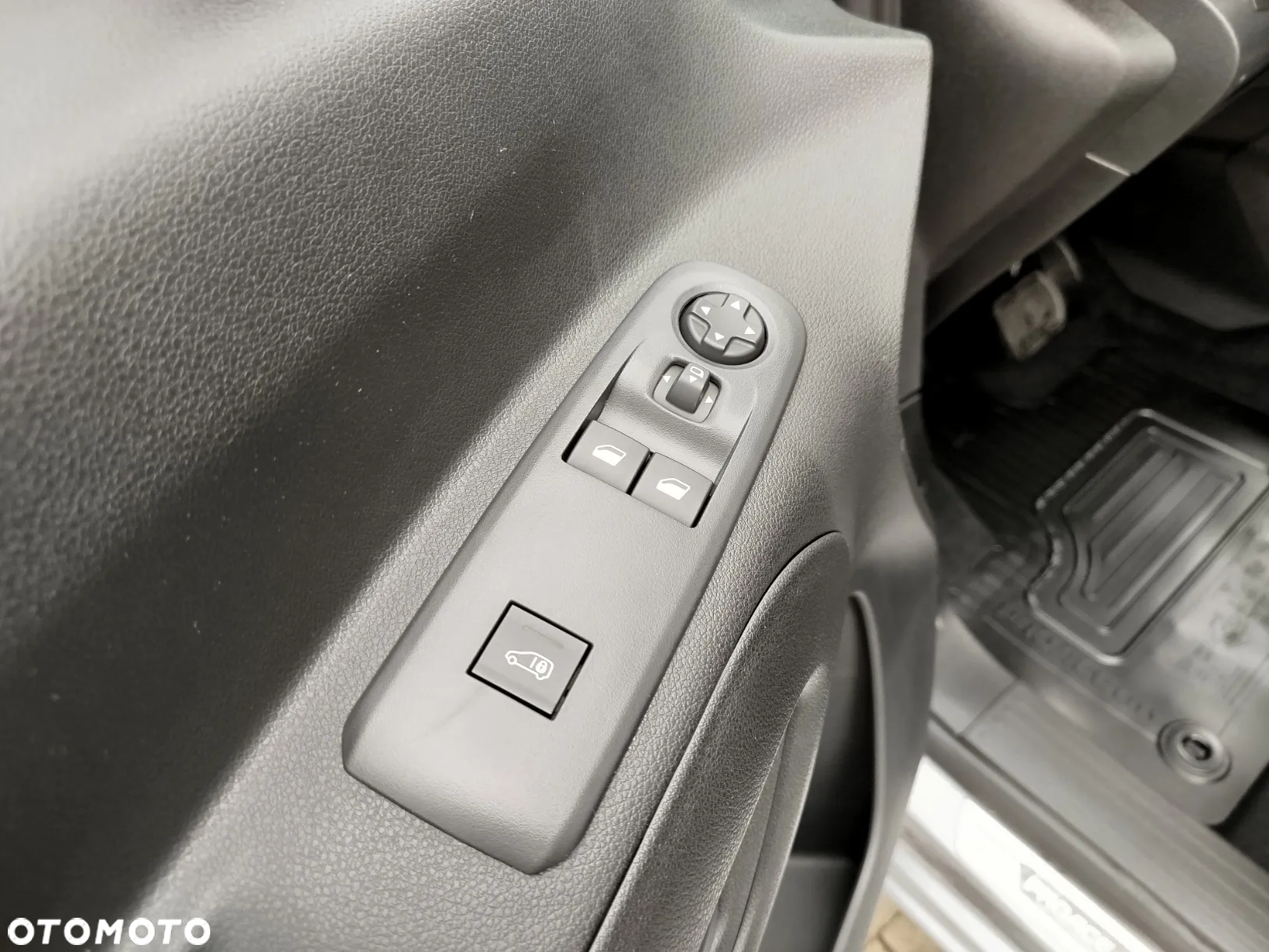Toyota Proace City - 10