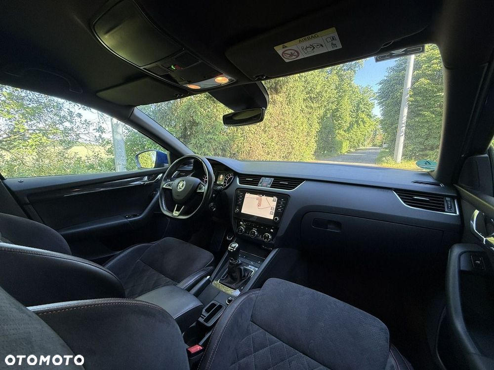 Skoda Octavia 2.0 TDI RS - 19