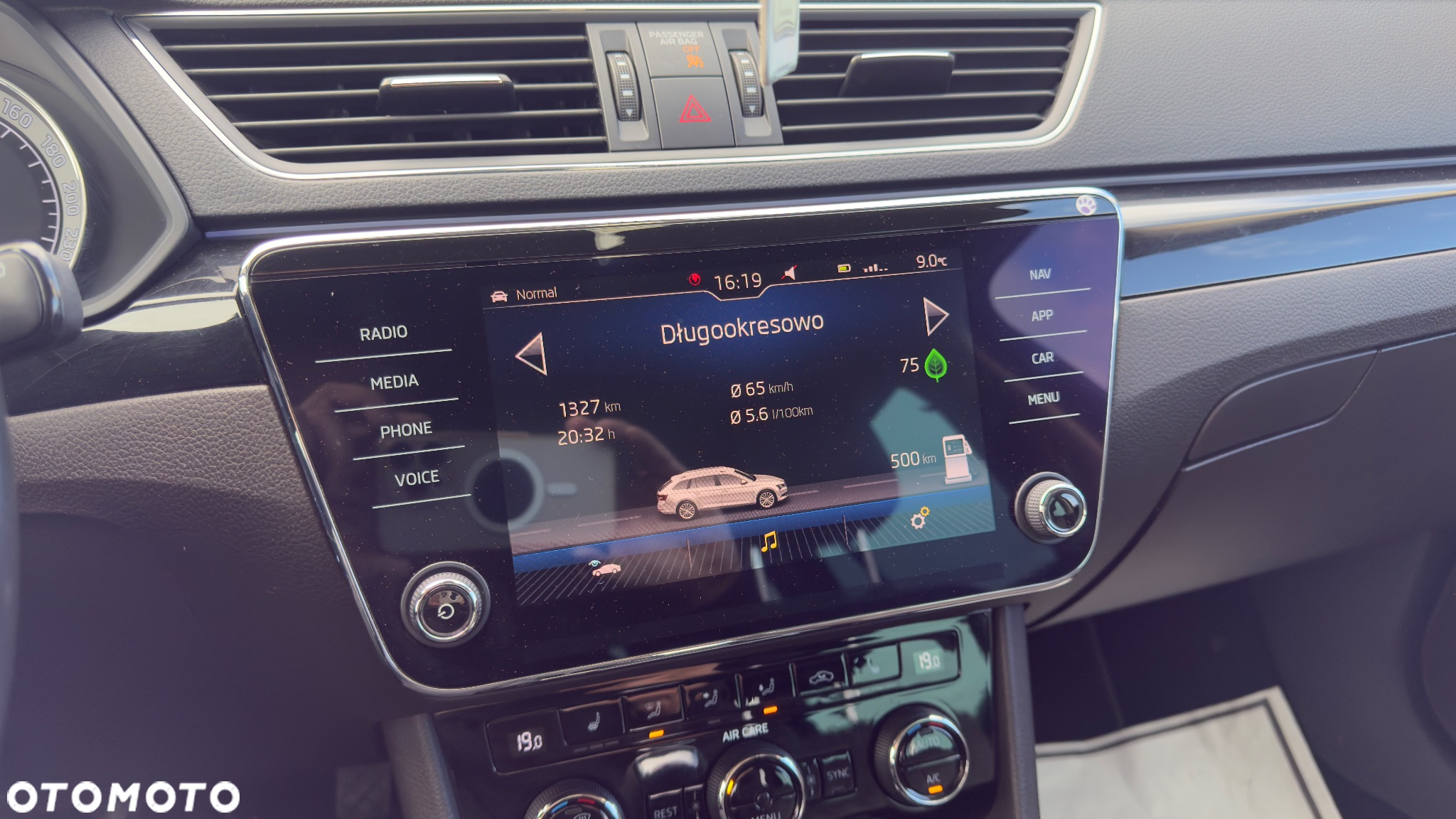 Skoda Superb 2.0 TDI L&K DSG - 14