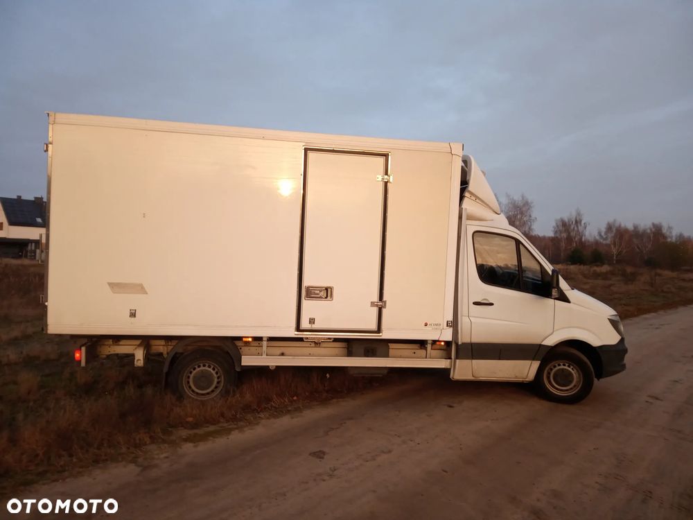 Mercedes-Benz Sprinter - 6