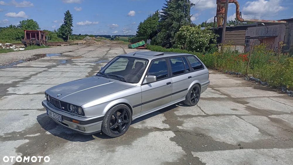 BMW Seria 3 325i - 1
