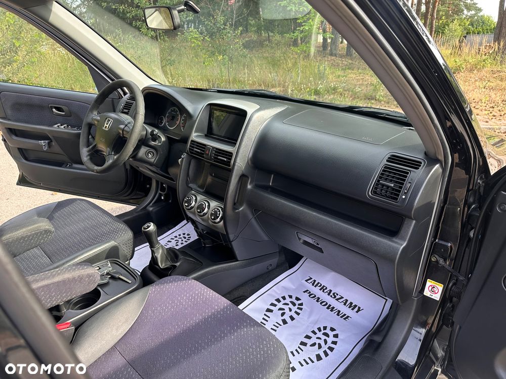 Honda CR-V 2.0 LS High - 23