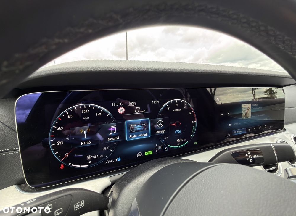Mercedes-Benz Klasa E 300 de 4Matic 9G-TRONIC AMG Line - 40