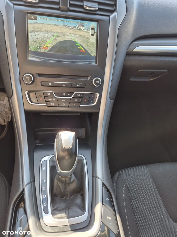 Ford Mondeo 2.0 TDCi Titanium PowerShift - 11
