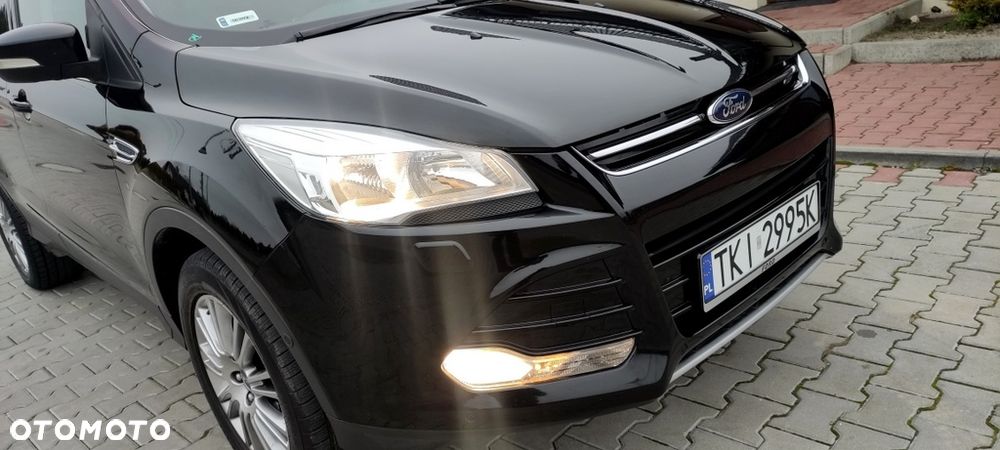 Ford Kuga 2.0 TDCi 2x4 Titanium - 18