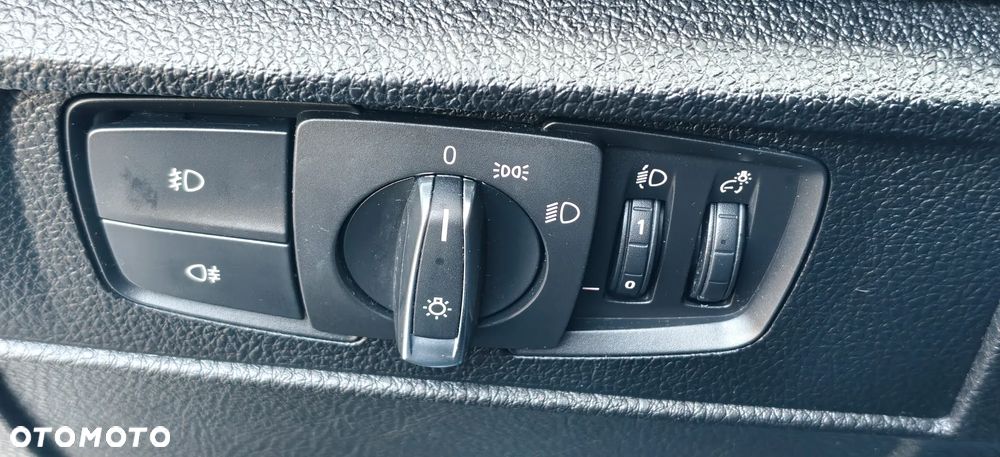 BMW Seria 1 116i - 26