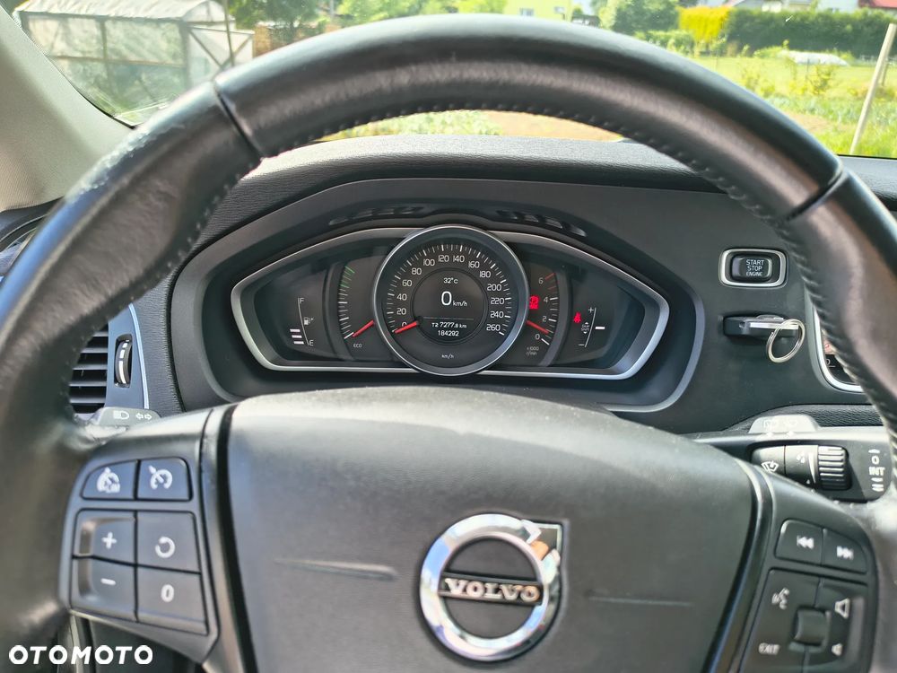 Volvo V40 D2 Momentum - 29