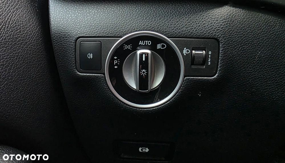 Mercedes-Benz Klasa B 180 CDI BlueEFFICIENCY Edition Style - 31