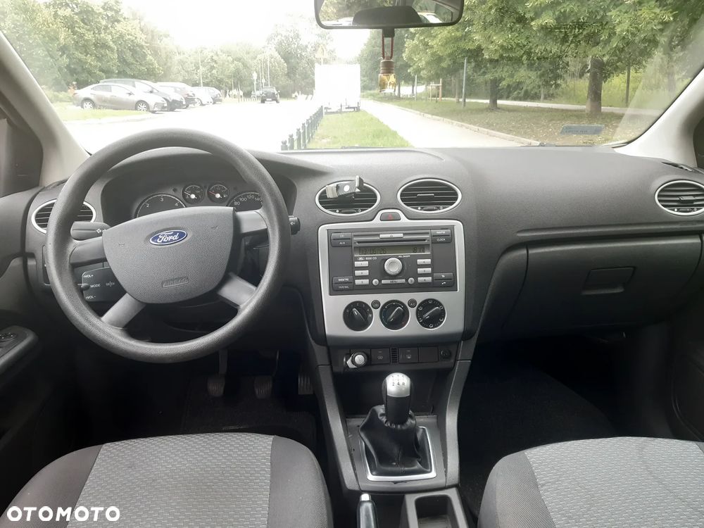Ford Focus 1.6 TDCi Ambiente - 9