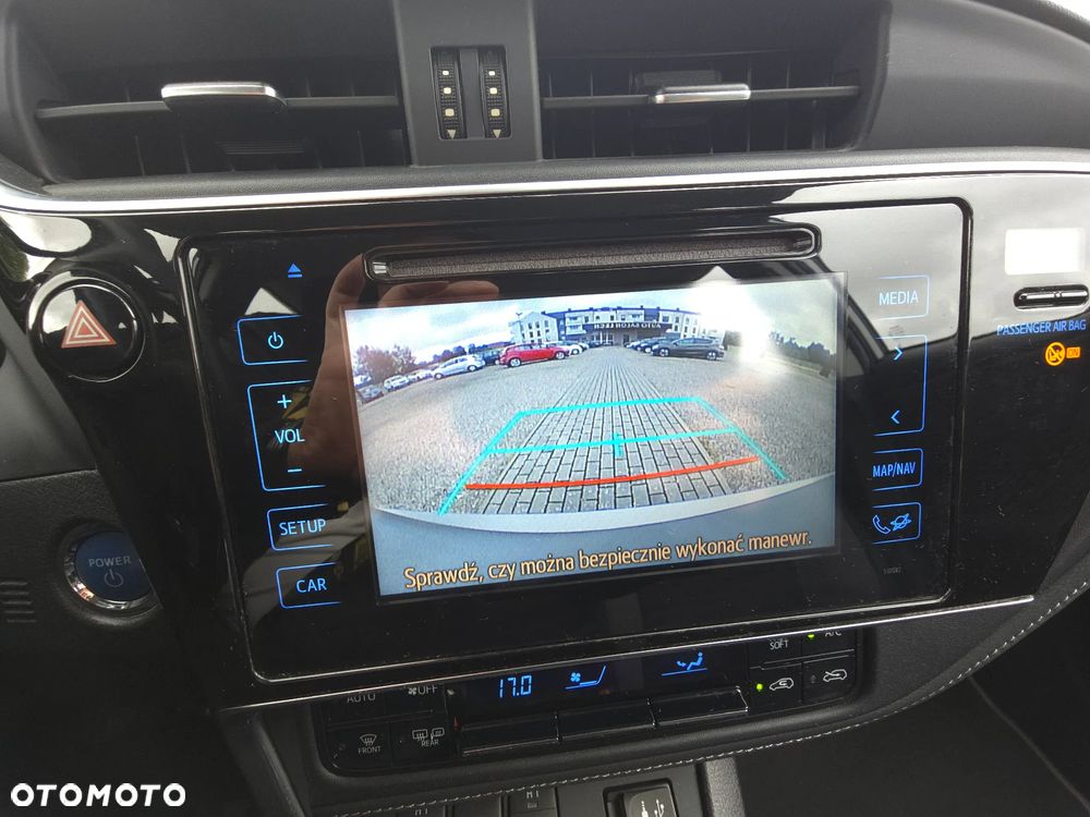 Toyota Auris Hybrid 135 Premium - 27