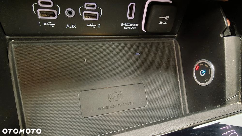 Jeep Grand Cherokee - 32