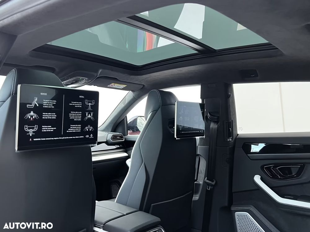 Lamborghini URUS - 17