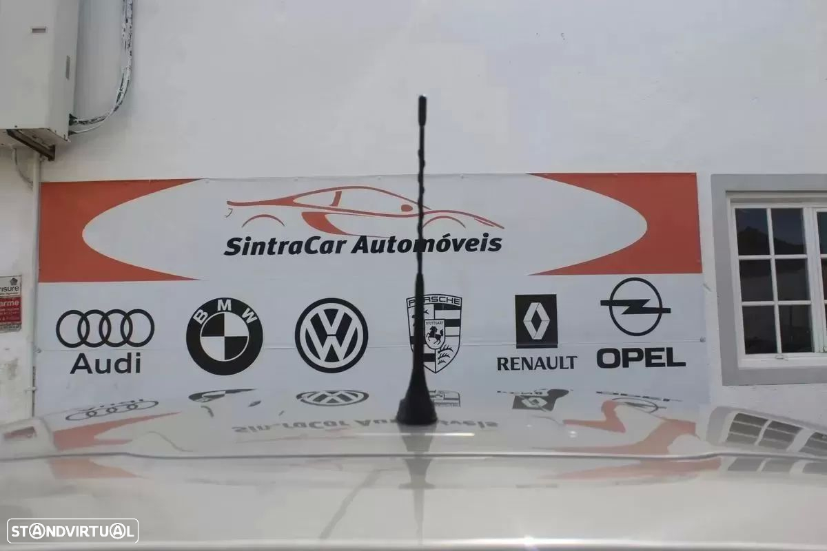 Citroën C3 1.2 PureTech Shine EAT6 - 14