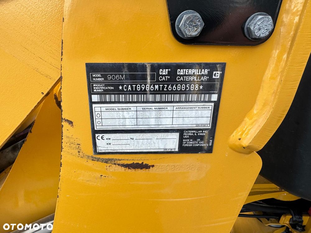 Caterpillar 906M - 13