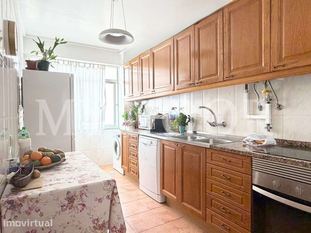 Apartamento T2 - Bobadela - c/ Parqueamento - Arrecadação - Grande imagem: 3/39