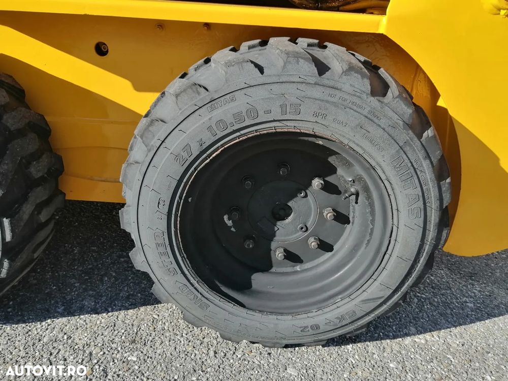 Bobcat MINIINCARCATOR FRONTAL PNEU RIGID RAM ITALIA - 21