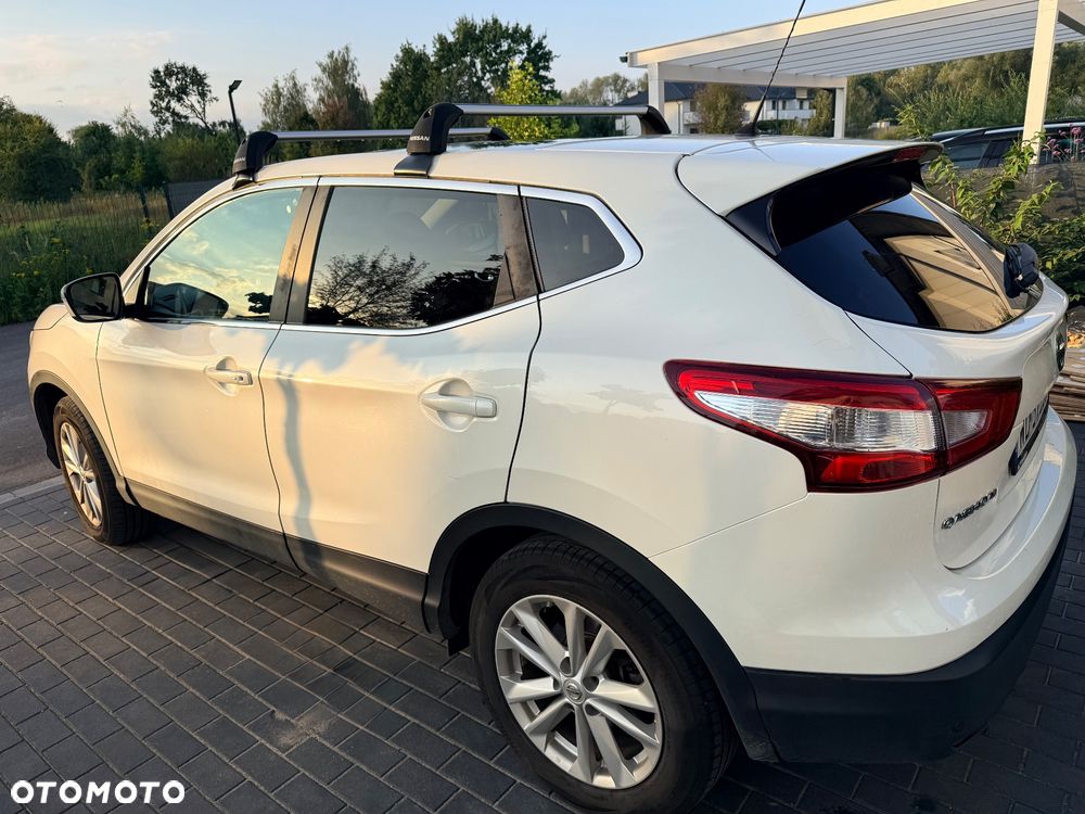 Nissan Qashqai 1.5 dCi N-Connecta - 4