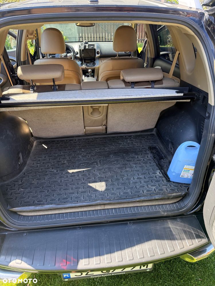 Toyota RAV4 2.0 VVT-i Premium - 13