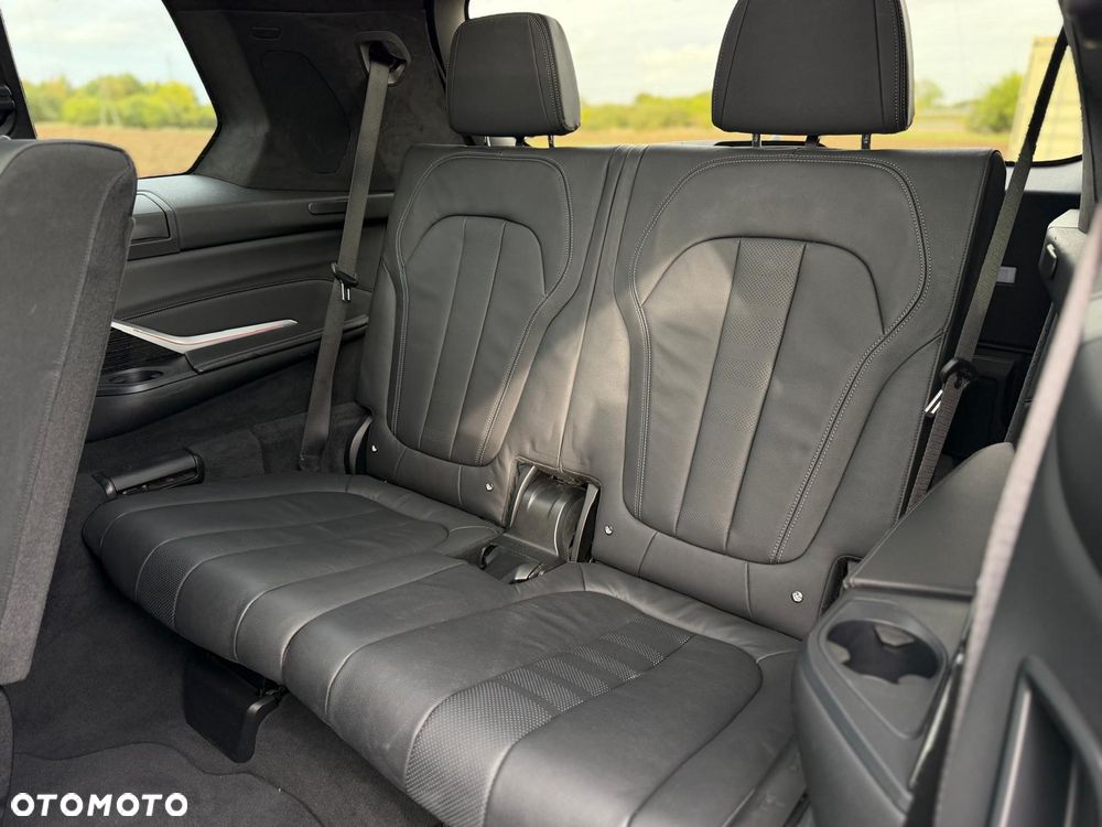 BMW X7 M50d sport - 31
