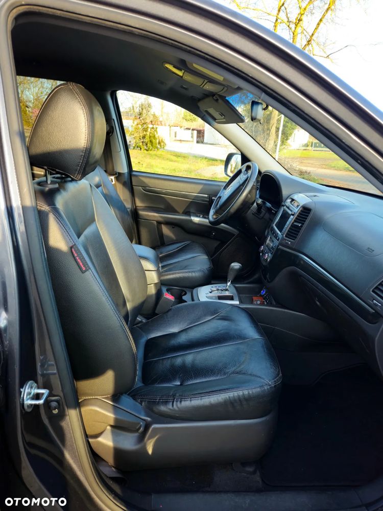 Hyundai Santa Fe 2.2 CRDI Executive 7os - 24
