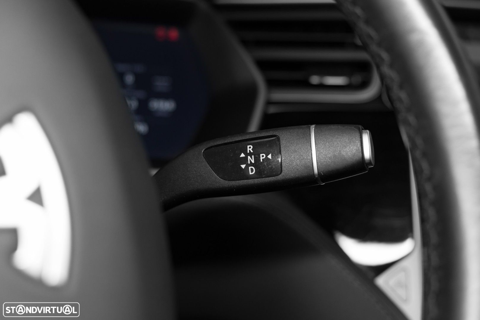 Tesla Model X 75D - 35
