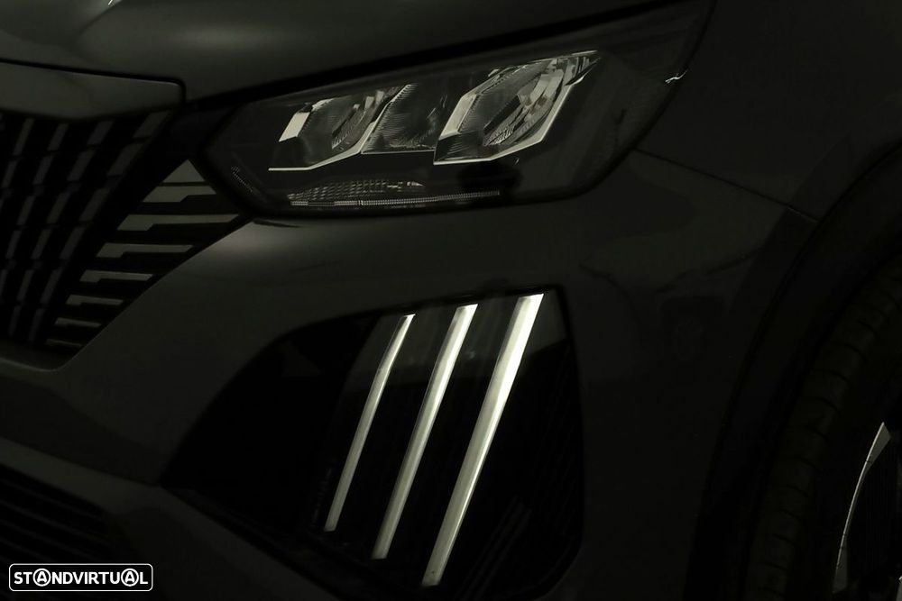 Peugeot 2008 1.2 PureTech Allure - 6