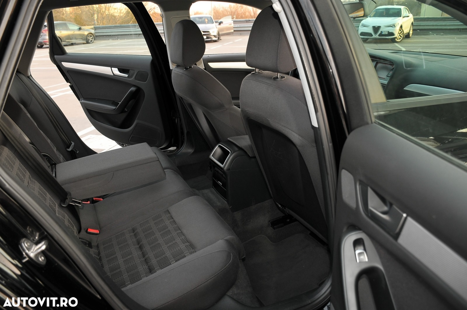Audi A4 Avant 2.0 TDI DPF multitronic Ambiente - 12