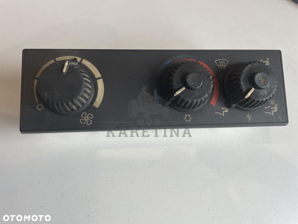 John Deere 6x30 7x30 - sterownik panel klimatyzacji AL177051 AL200050 - 1