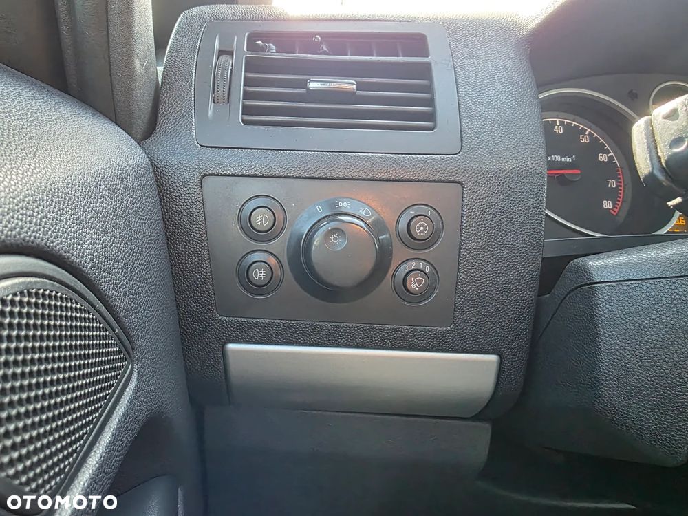 Opel Zafira 1.8 Essentia - 31