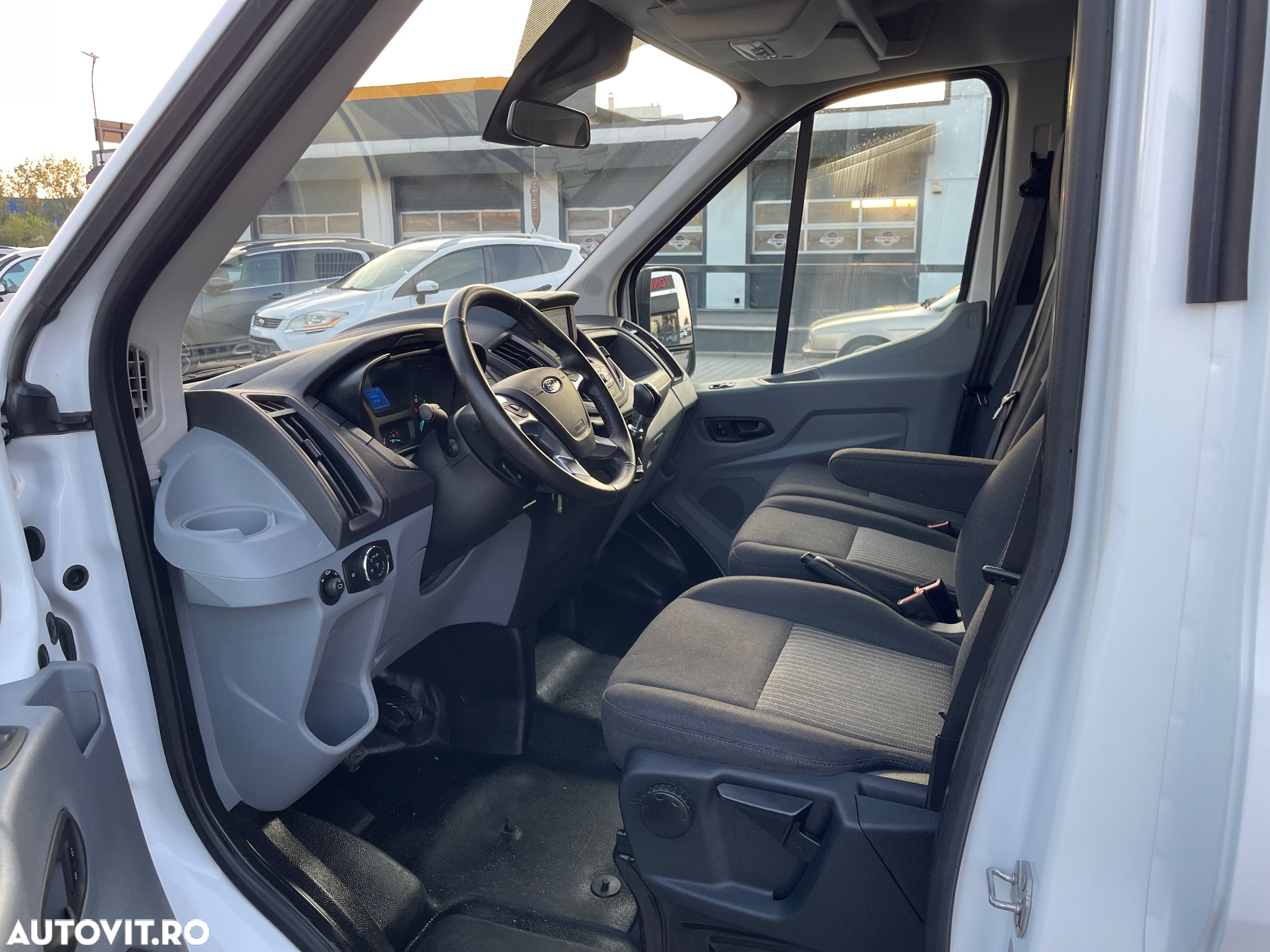 Ford Transit L2H2 - 10
