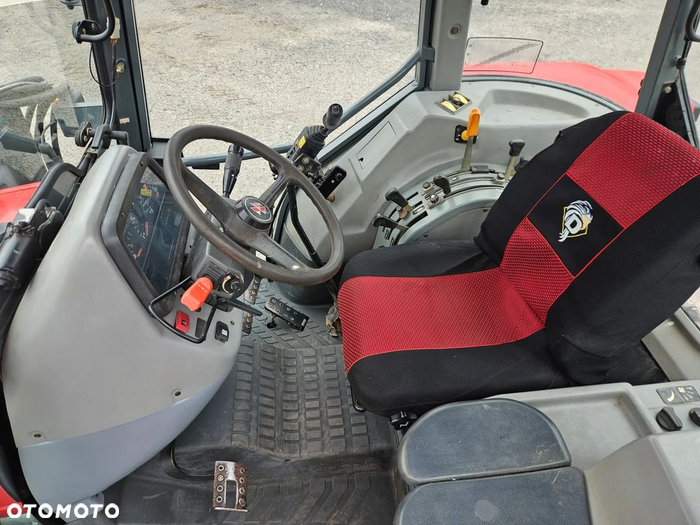 Massey Ferguson 4225 - 6