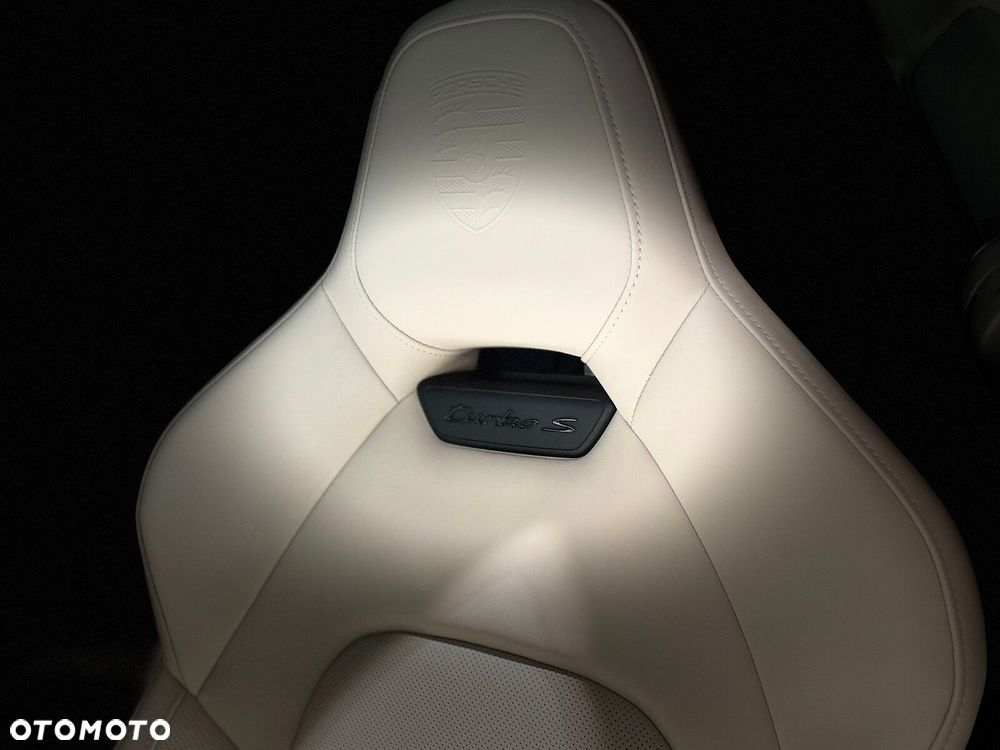 Porsche Panamera - 23