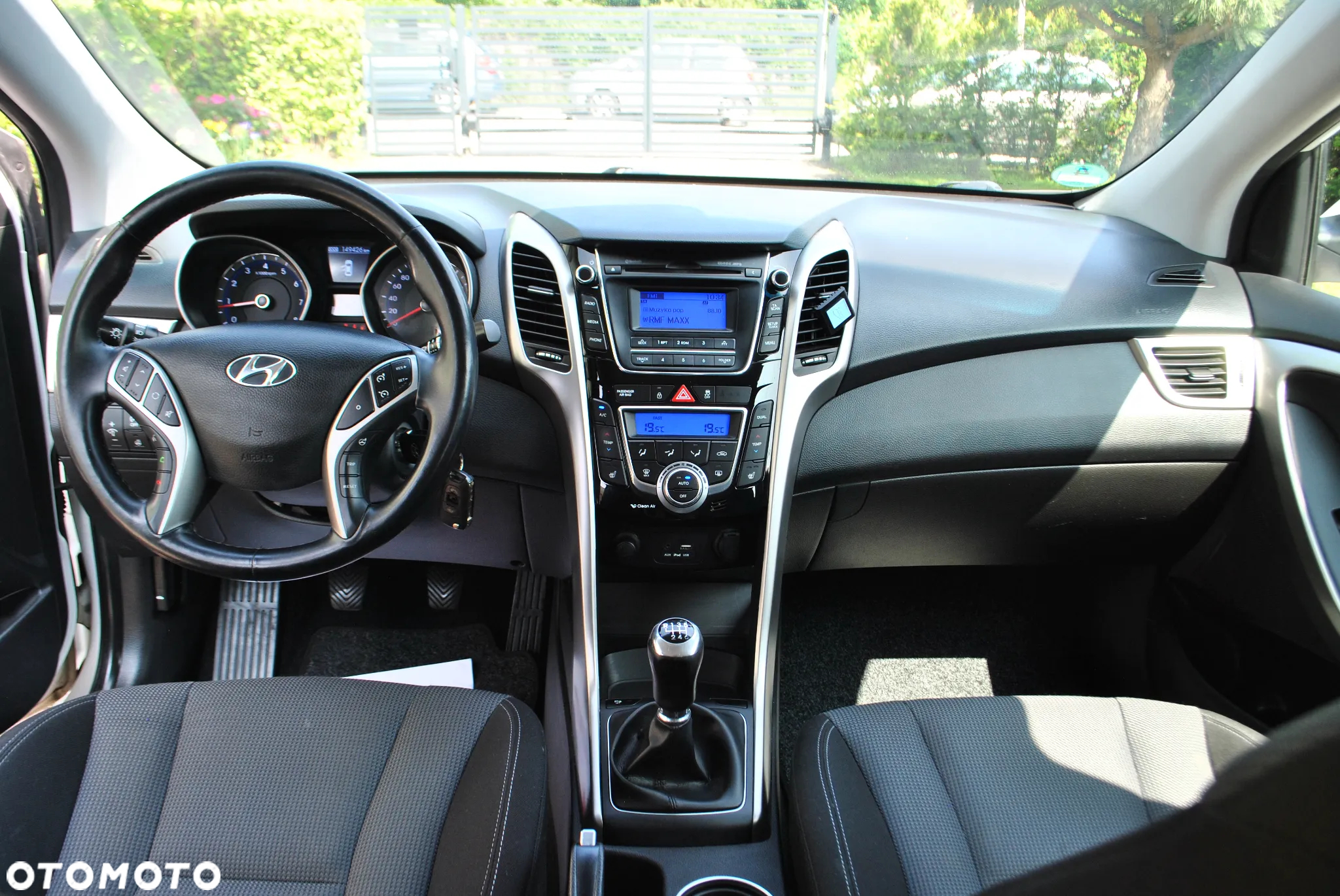 Hyundai i30 blue Kombi 1.6 GDi Style - 15