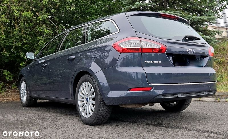 Ford Mondeo 2.0 Ghia - 15
