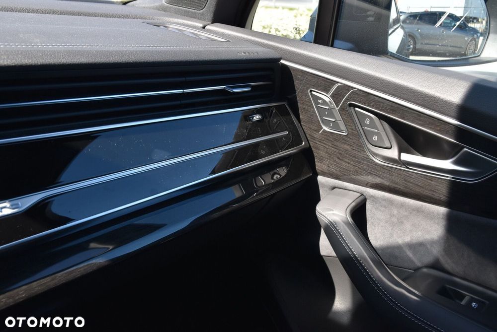 Audi Q7 - 16