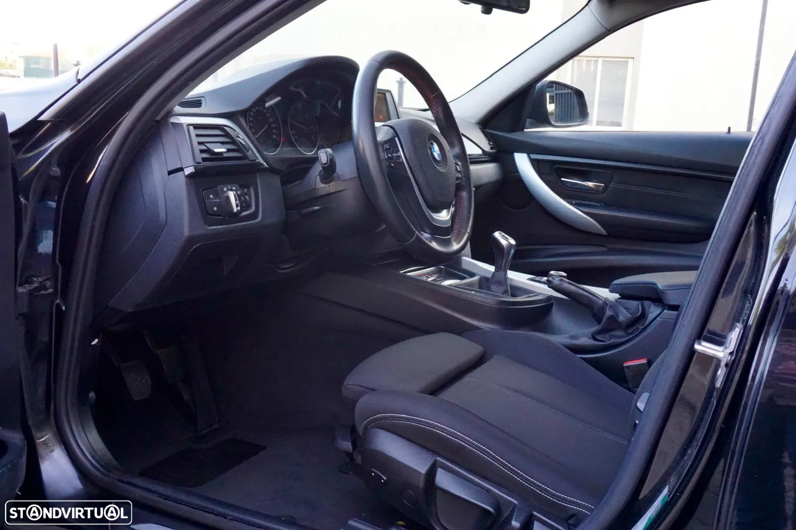 BMW 318 d Touring Line Sport - 18