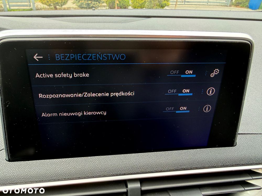 Peugeot 3008 BlueHDi 120 EAT6 Stop & Start Allure - 29