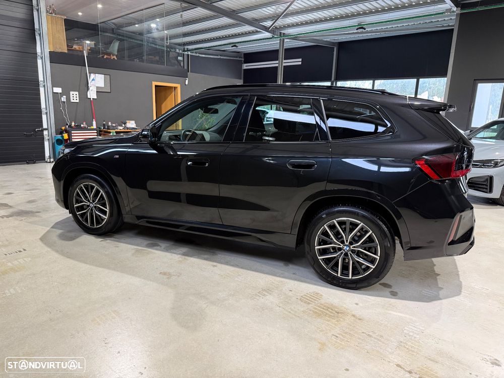BMW X1 sDrive18d Pack Desportivo M - 12