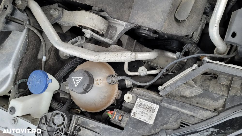 Peugeot 308 BlueHDi 150 EAT6 Stop & Start Business-Line - 9