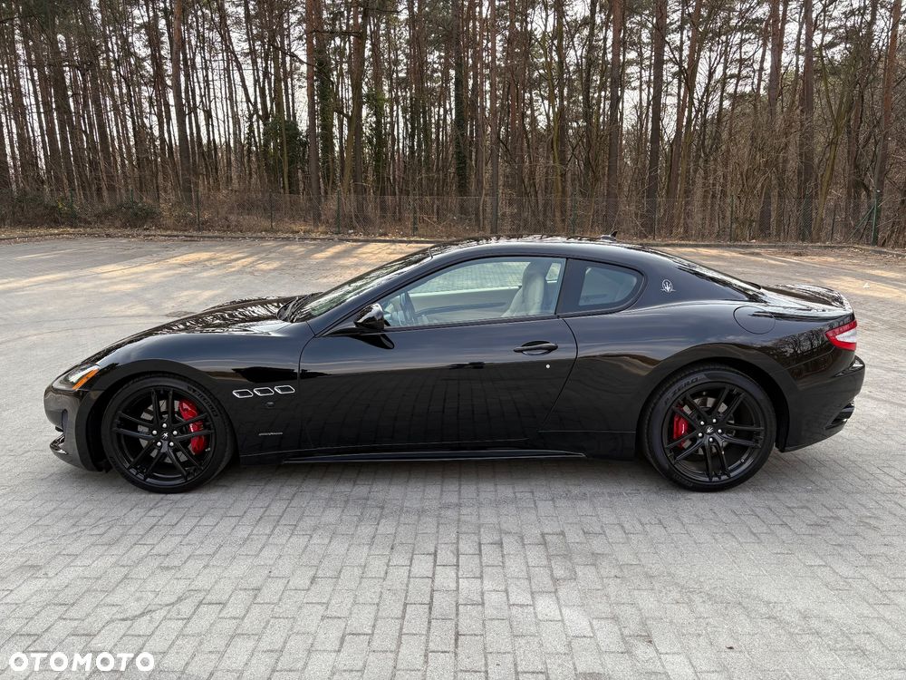 Maserati GranTurismo S Automatik - 5