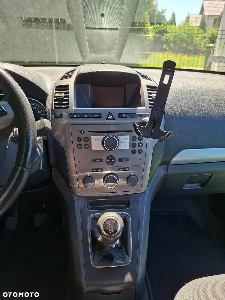 Opel Zafira - 8