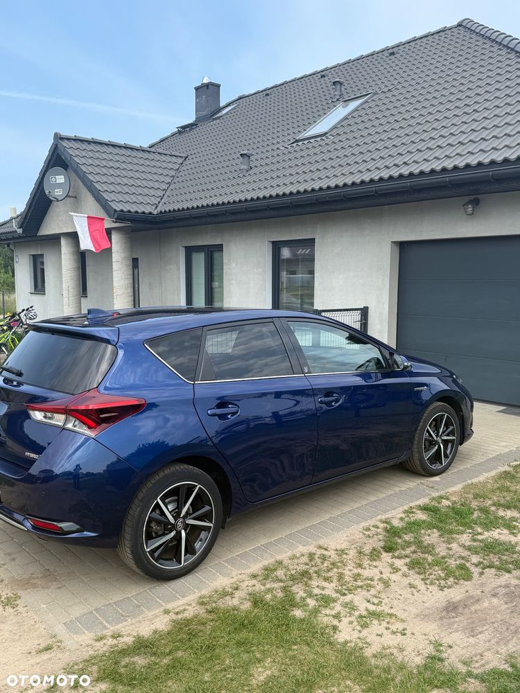 Toyota Auris - 1