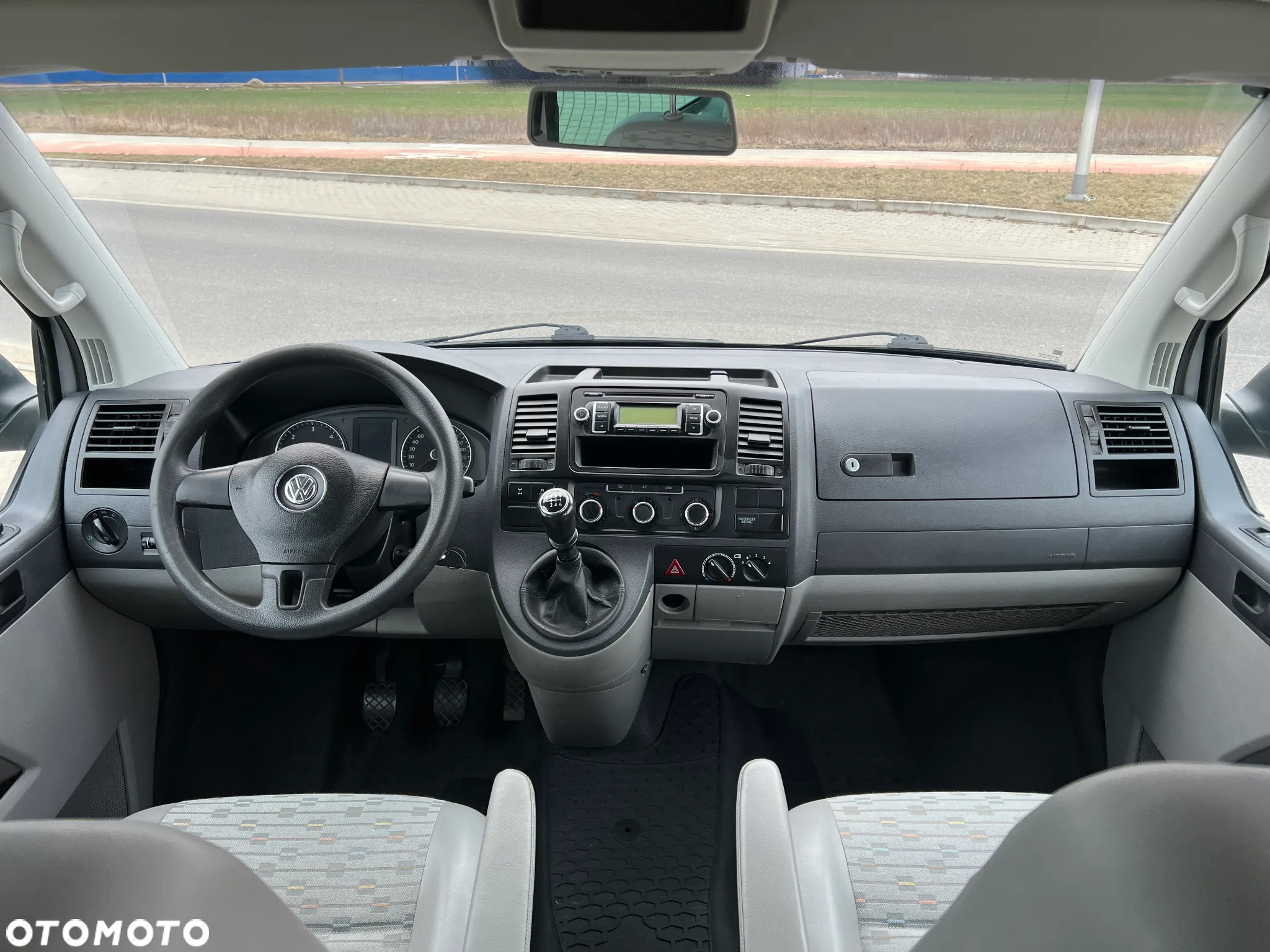 Volkswagen Transporter - 9