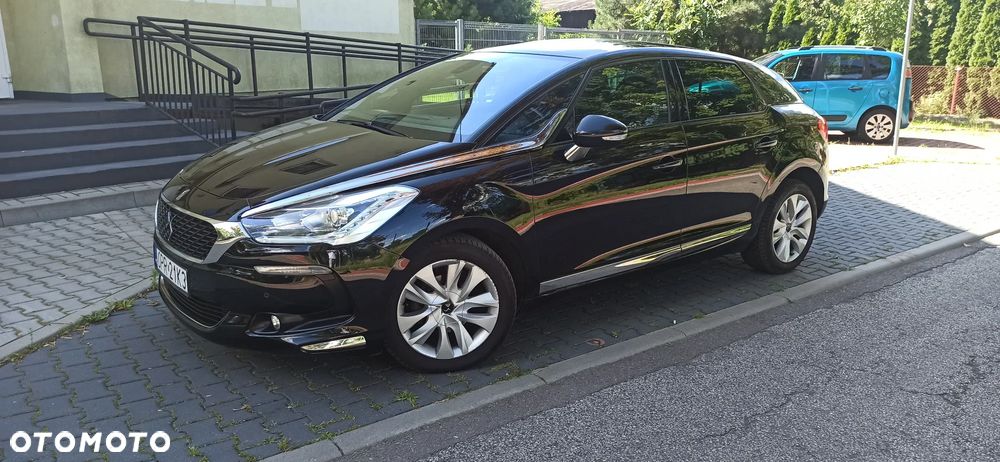 DS Automobiles DS 5 - 10