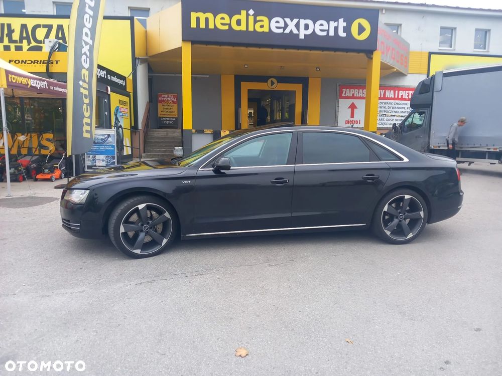 Audi A8 2012 photo 3