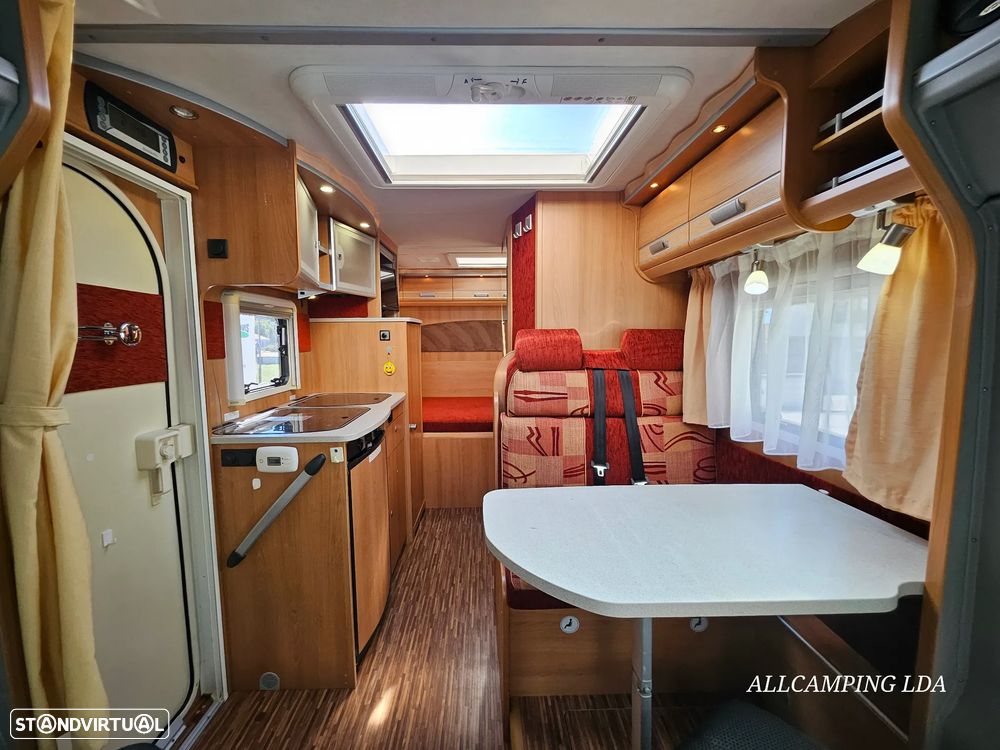 Dethleffs Globebus 5.99M CAMA TRANSVERSAL - 19